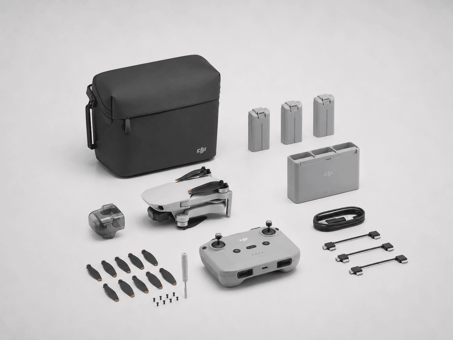 DJI Mavic Mini 2 Fly More dron za iznajmljivanje — rentanje.com